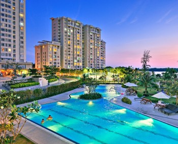 Riverside Residence